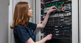 IT Services Woman Data Centre